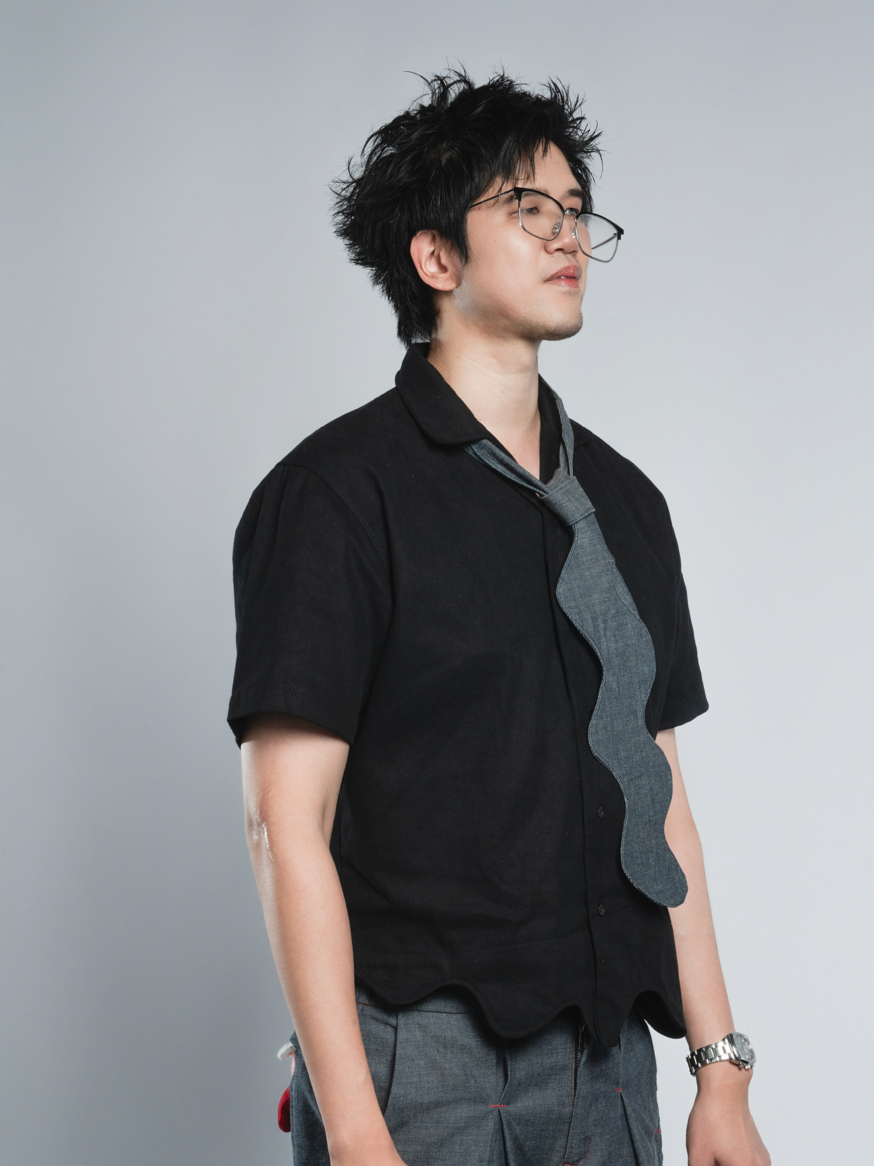 Yoi Yoi — back view